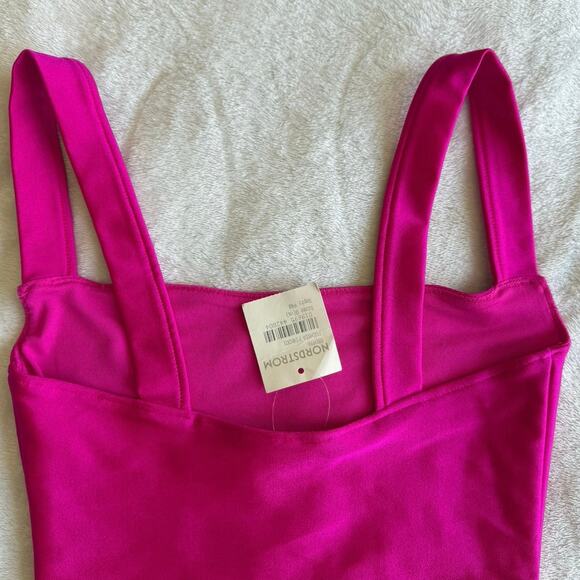 Good American NWT Fuchsia Shine Compression Scuba Tank Square Neck Bodysuit XS/0 - Picture 7 of 12